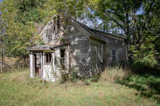 617 Central Drive E, Braham, MN 55006