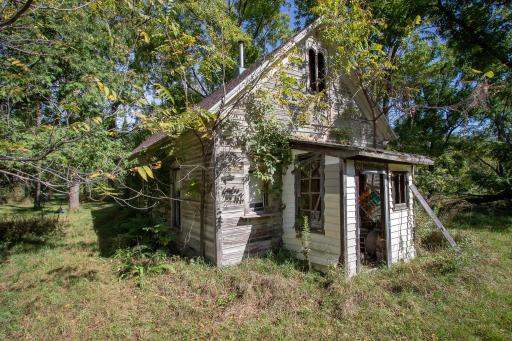617 Central Drive E, Braham, MN 55006