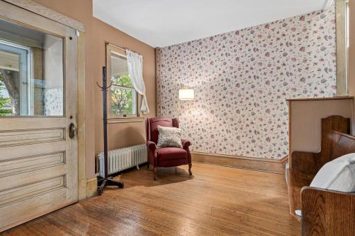 1603 Laurel Avenue, Saint Paul, MN 55104