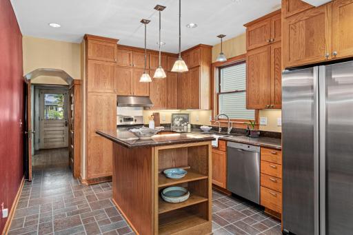 1603 Laurel Avenue, Saint Paul, MN 55104