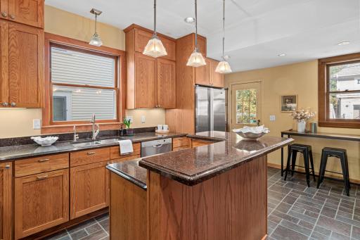 1603 Laurel Avenue, Saint Paul, MN 55104