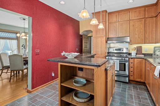 1603 Laurel Avenue, Saint Paul, MN 55104