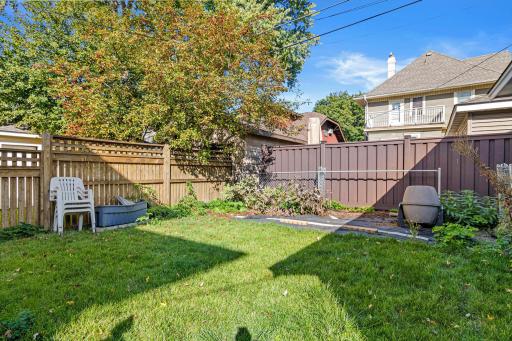 1603 Laurel Avenue, Saint Paul, MN 55104