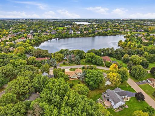 002_2080_kelzer_pond_dr_aerials_4_333.jpg