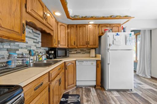 305 103rd Avenue W, Duluth, MN 55808