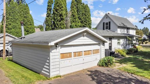 305 103rd Avenue W, Duluth, MN 55808