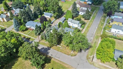 305 103rd Avenue W, Duluth, MN 55808