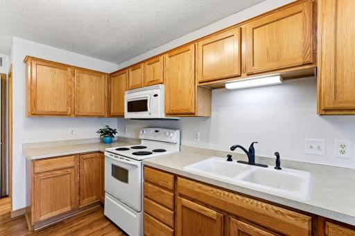 2481 Yellowstone Drive, 104, Hastings, MN 55033