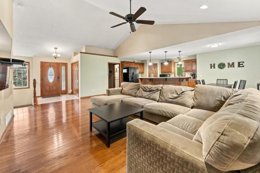large livingroom kitchen open concept 1 level living