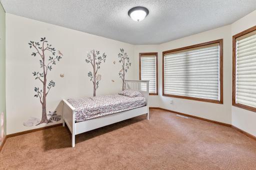 22048 Elston Avenue, Forest Lake, MN 55025