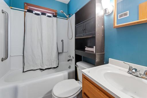 687 W Belleview Street, Winona, MN 55987