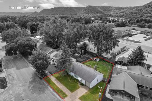 687 W Belleview Street, Winona, MN 55987