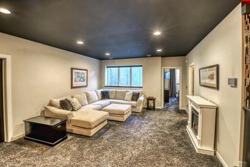 4345 Beach Lane S, Fargo, ND 58104