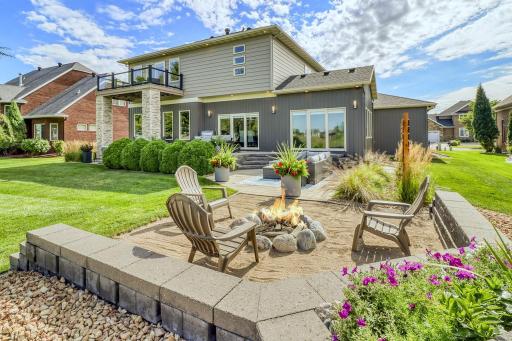 4345 Beach Lane S, Fargo, ND 58104