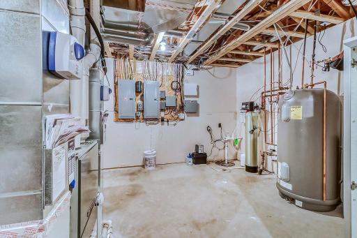4345 Beach Lane S, Fargo, ND 58104
