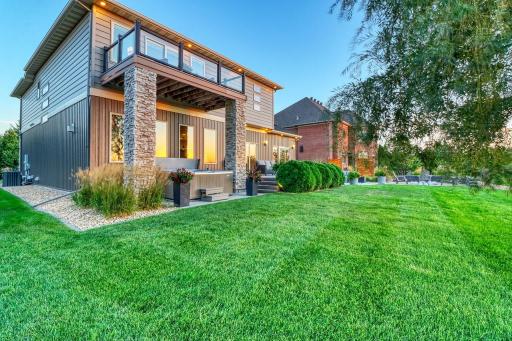 4345 Beach Lane S, Fargo, ND 58104