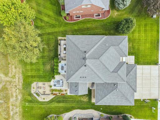 4345 Beach Lane S, Fargo, ND 58104