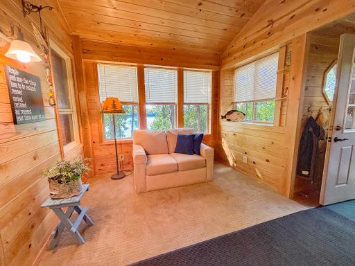 Entry/Porch