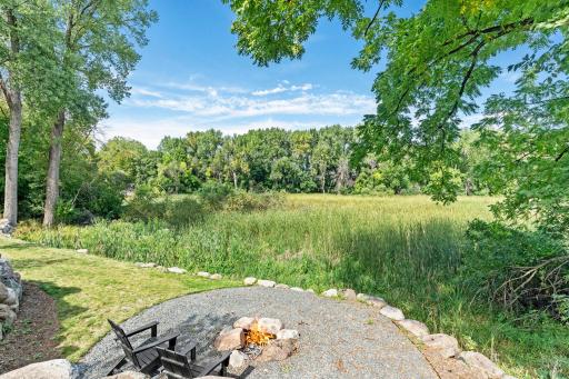 10 Woodlawn Avenue, Excelsior, MN 55331