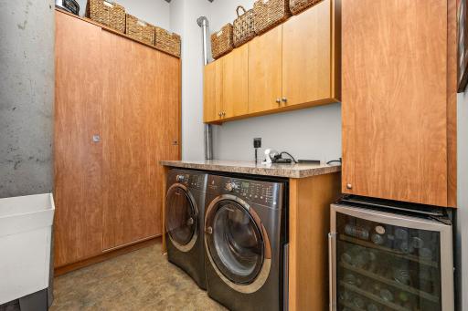 100 NE 2nd Street, A540, Minneapolis, MN 55413