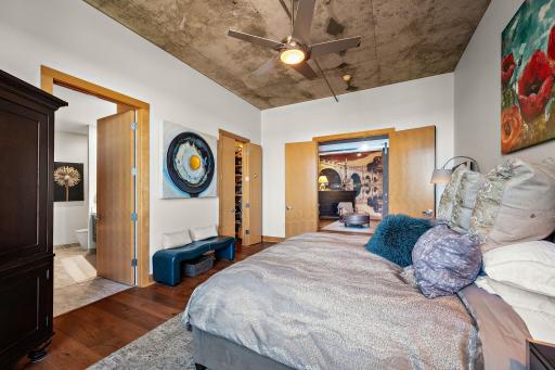 100 NE 2nd Street, A540, Minneapolis, MN 55413