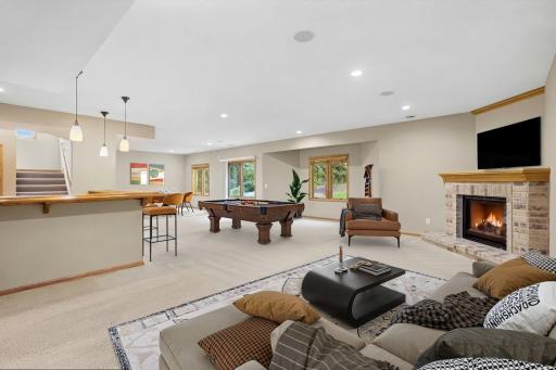642 Woodland Way, Eagan, MN 55123