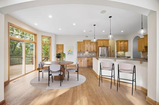 642 Woodland Way, Eagan, MN 55123