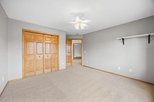 642 Woodland Way, Eagan, MN 55123