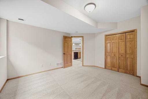 642 Woodland Way, Eagan, MN 55123