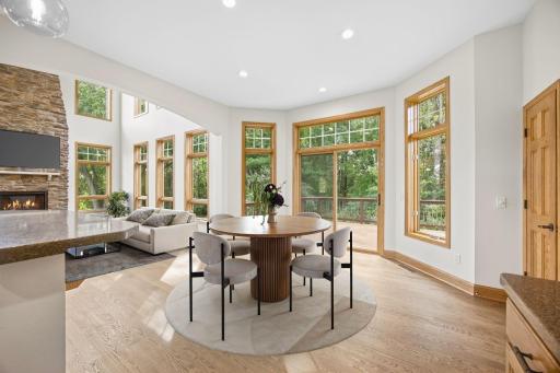 642 Woodland Way, Eagan, MN 55123