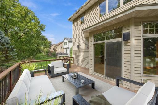 642 Woodland Way, Eagan, MN 55123