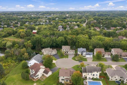 642 Woodland Way, Eagan, MN 55123