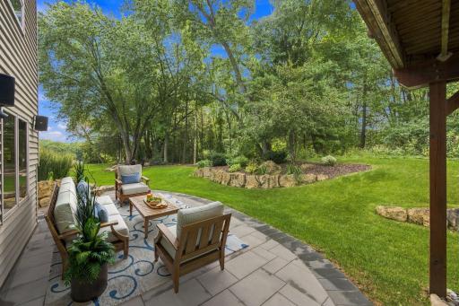 642 Woodland Way, Eagan, MN 55123