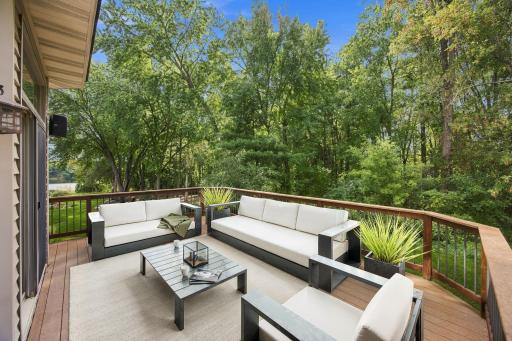 642 Woodland Way, Eagan, MN 55123