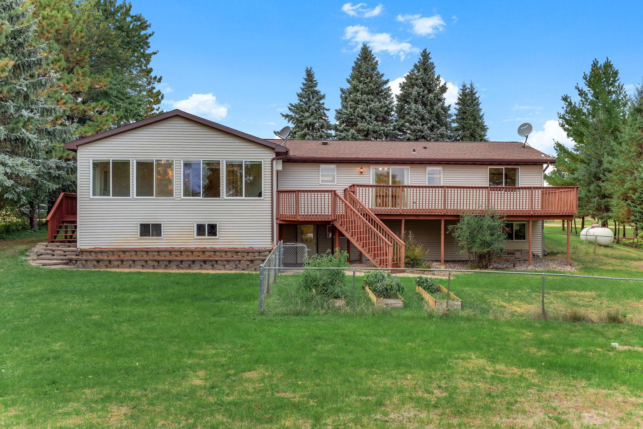 40-web-or-mls-58239-222nd-St-40.jpg