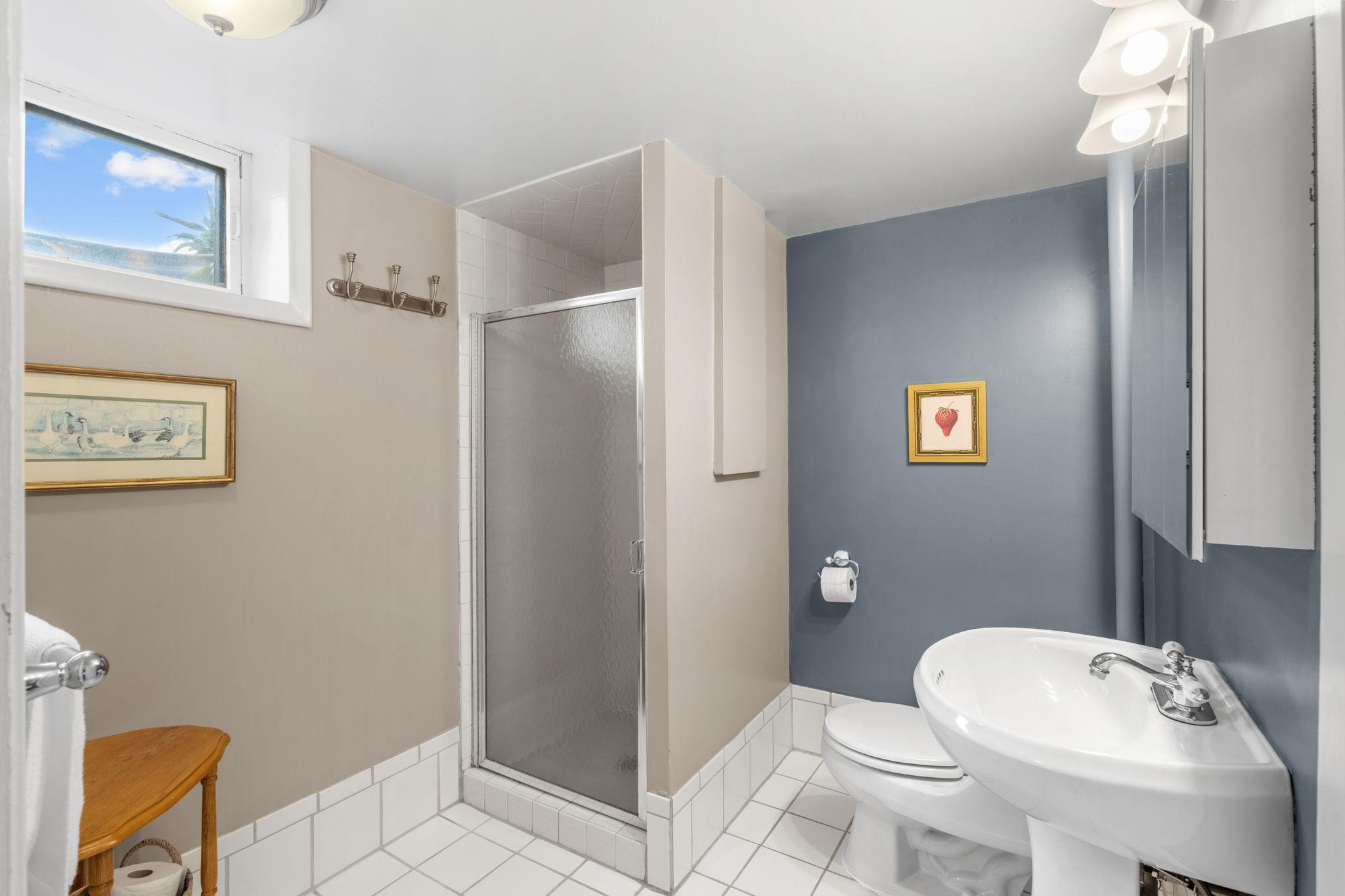 3/4 Bathroom