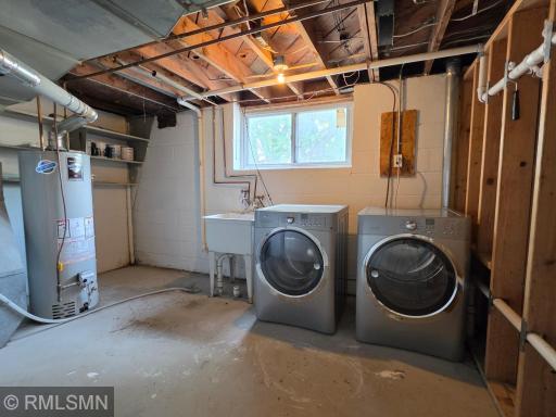 25_utility and laundry room.jpg