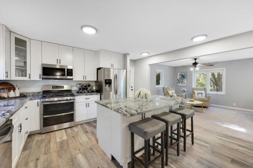 14104 Knollway Drive N, Minnetonka, MN 55305