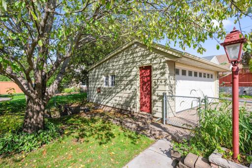 680 Mount Curve Boulevard, Saint Paul, MN 55116