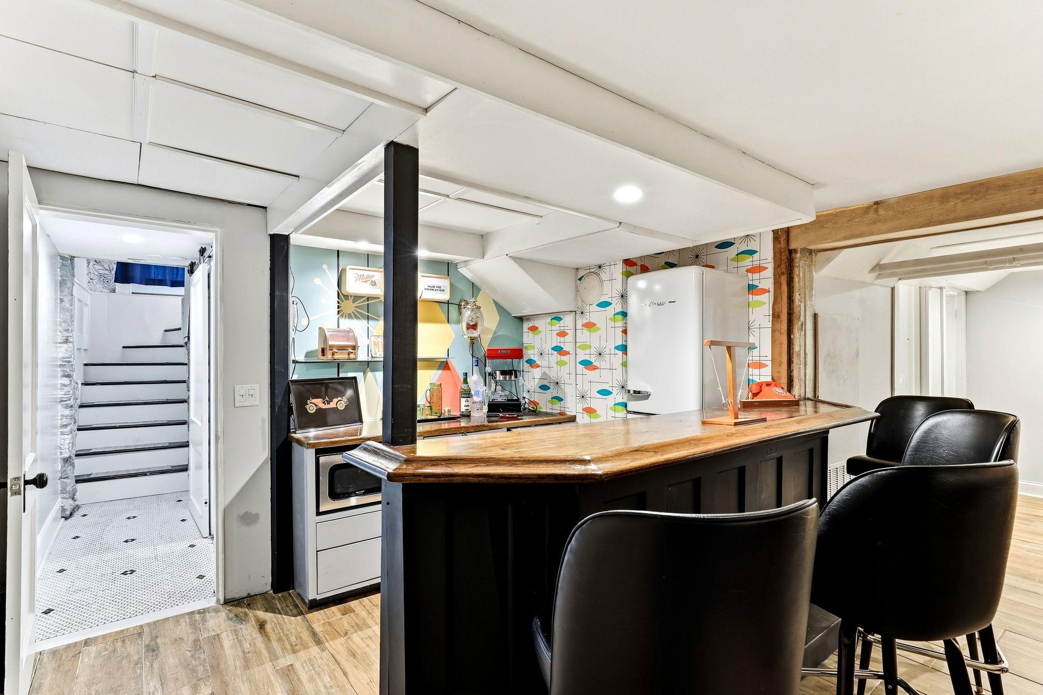 34-web-or-mls-2700-Bryant-Ave-S-34.jpg