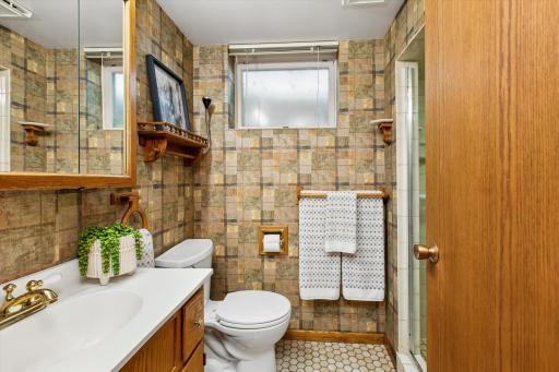 3/4 bath with tiled shower