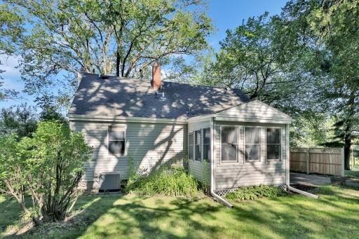 2966 Louisiana Avenue N, Minneapolis, MN 55427