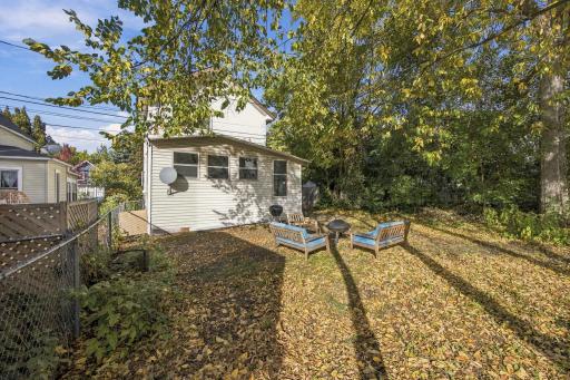 Great fall space in back yard to enjoy nature. Grilling and relaxing!