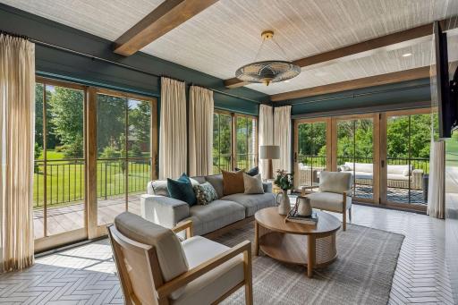 170 Spur Circle, Wayzata, MN 55391