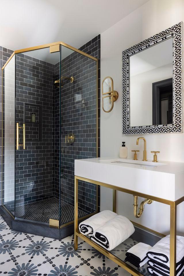 Ensuite UL Bathroom