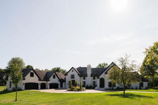 170 Spur Circle, Wayzata, MN 55391