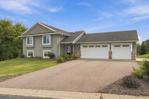 Photo for 822 Deer Path, Montgomery, MN 56069 - listing #7143991 822 Deer Path, Montgomery, MN 56069