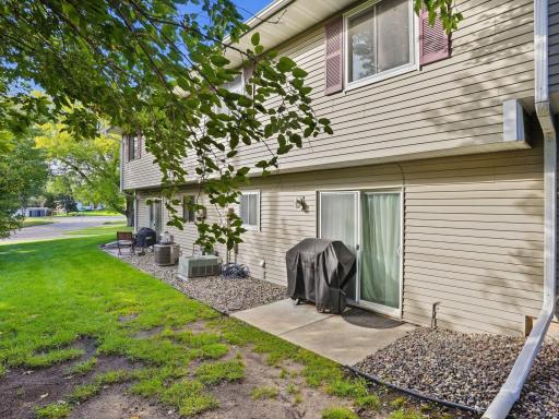 3271 Dodd Lane, Eagan, MN 55121