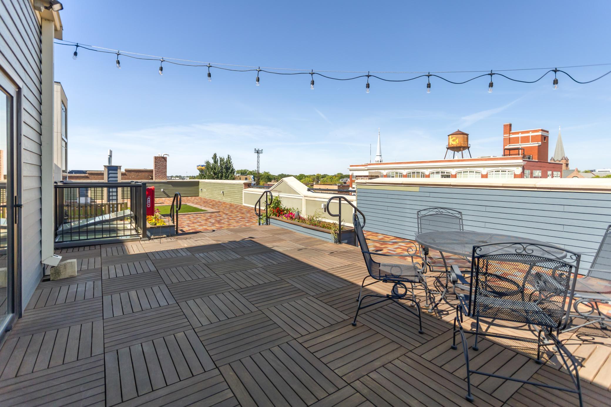 Rooftop community area 2