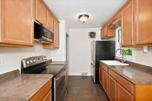4125 Woodland Avenue, Duluth, MN 55803
